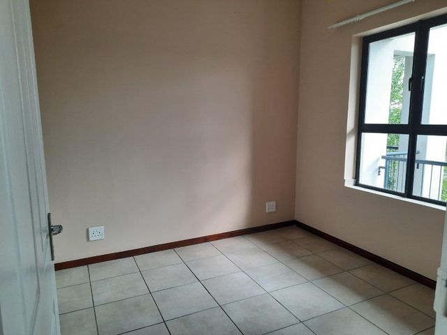 To Let 2 Bedroom Property for Rent in Buh Rein Estate Western Cape